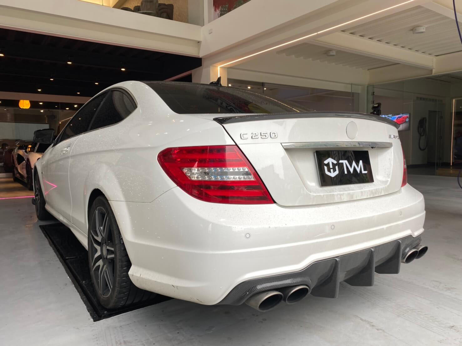 TWL-BENZ W204  C200 C300 AMG C63 C-Class-Taillights